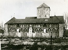 West facade of the Nidaros Cathedral before the model-less "re"-reconstruction