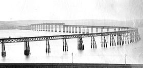 Původní most Tay Bridge ze severu