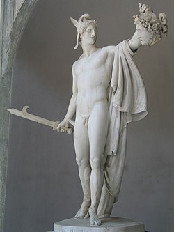 Perseu cu capul Meduzei, de Antonio Canova, realizat în 1801 (Muzeele Vaticanului)  