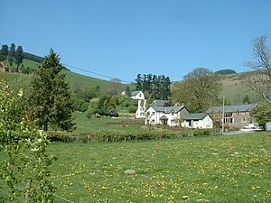 Das Dorf Pileth mit der Kirche (2007)
