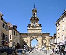 Porte Saint-Pierre.