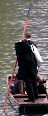 Punting în Cambridge