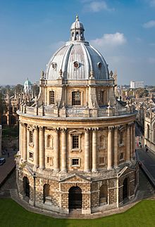 La Radcliffe Camera, vista dalla Chiesa Universitaria