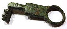 Roman key made of bronze, approx. 6.6 cm long