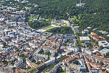 The castle is located in the centre of the radiating inner city ground plan.