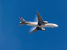 Fog formation in the negative pressure area of the wings of an aircraft