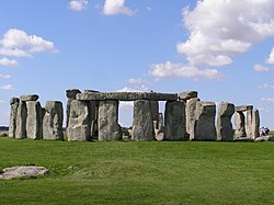 Stonehenge Salisburyn tasangolla, Ison-Britannian eteläosassa.  