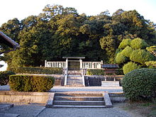 Shinto-mindehelligdom og mausoleum til ære for kejserinde Jitō