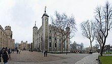 White Tower and northern part of the inner fortification ring with the Waterloo Barracks