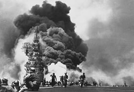 USS Bunker Hill bol 11. mája 1945 zasiahnutý Ogawom (pozri obrázok vľavo) a ďalším kamikadze neďaleko Kjúšú. Z 2 600 členov posádky zahynulo 372 námorníkov.
