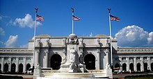 Union Station es un centro de transporte para los pasajeros de Amtrak, las líneas ferroviarias de cercanías y el metro de Washington    &nbsp;