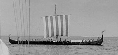 Vikingų ilgasparnis laivas