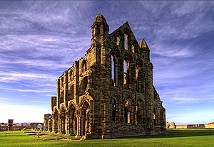 Ruinele mănăstirii Whitby, North Yorkshire, Anglia