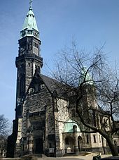 The population growth of the late 19th century in the Bahnhofsvorstadt resulted in the construction of the Luther Church (1902-1906).
